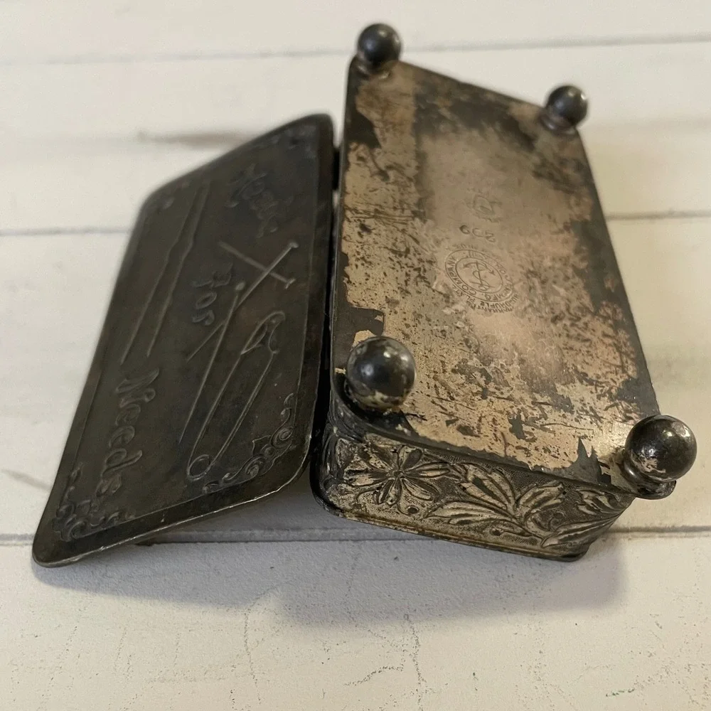 Antique Homan Silverplate Vanity Hairpin Trinket‎ Box Edwardian Heeds for Needs